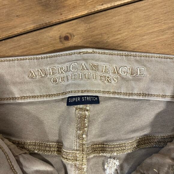 American Eagle Sz 6 Tan Women’s Stretch Shorts - Picture 2 of 5